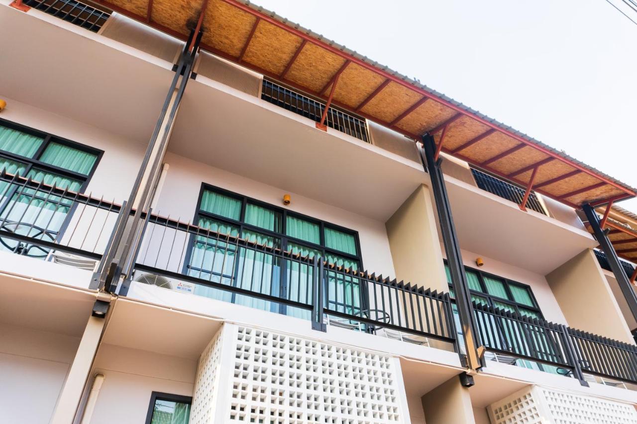 Wealth Boutique Hotel Chiang Mai Bagian luar foto