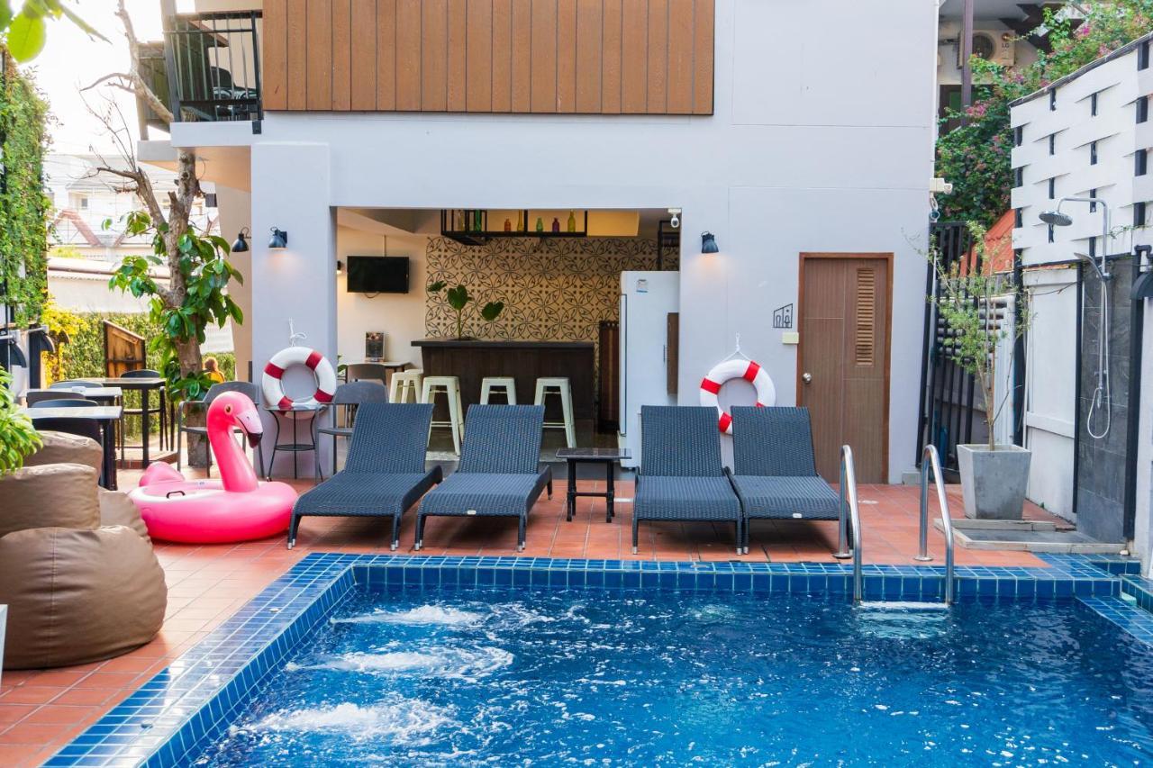 Wealth Boutique Hotel Chiang Mai Bagian luar foto
