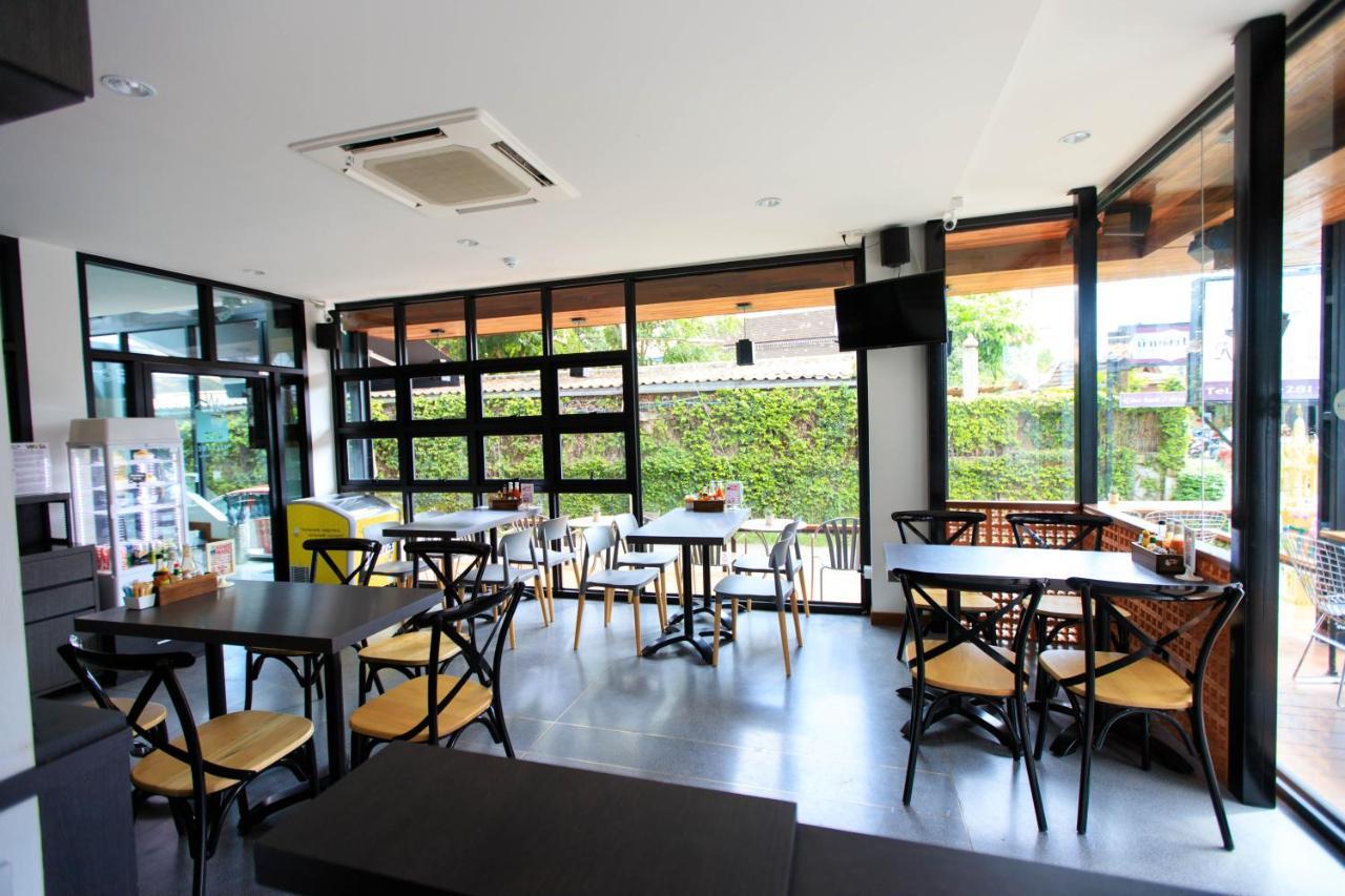 Wealth Boutique Hotel Chiang Mai Bagian luar foto